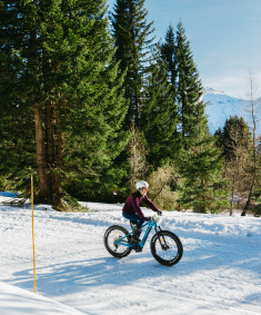 Sortie en fatbike, vélo sur la neige, à Avoriaz avec Evolution 2