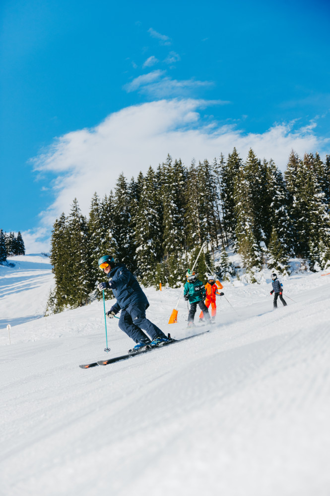 ski, montagne, neige, aventures, été, hiver