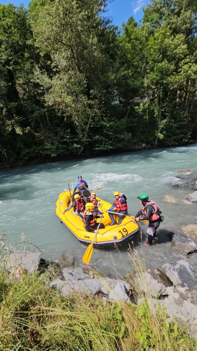 Handi Rafting