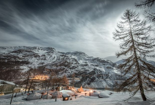 Soirée en yourte, dans un tipis ou encore une tente au milieu du désert !