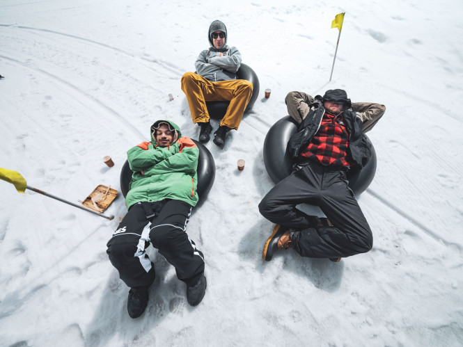 Participants in an Evolution 2 team building at Les Arcs