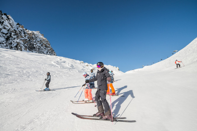 Group ski lessons for children in Evolution 2 Les Arcs