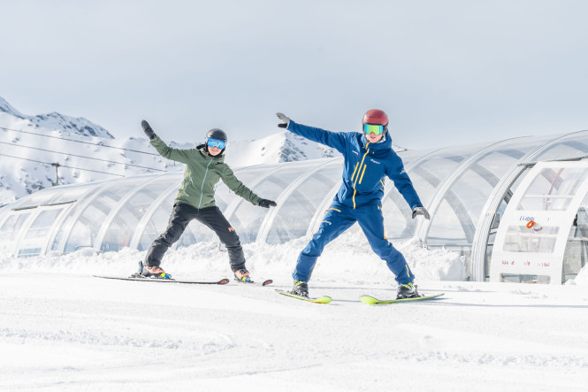 Beginner Ski Lessons on the Peisey Vallandry Slopes with Evolution 2