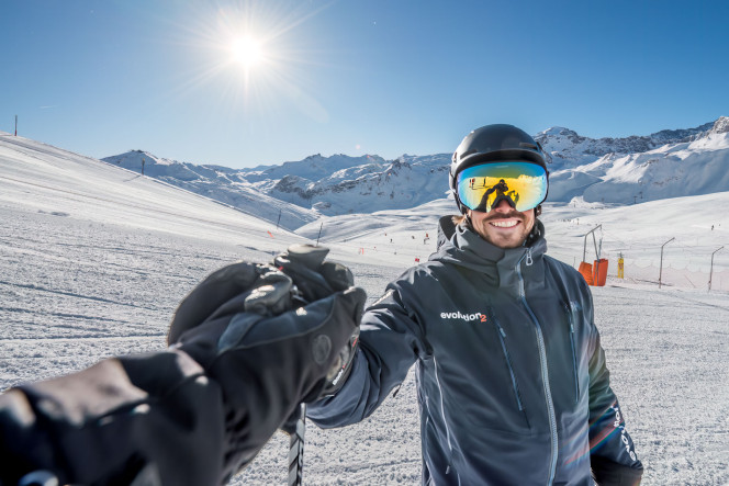 Evolution 2 Tignes moniteur sur les pistes en cours privés