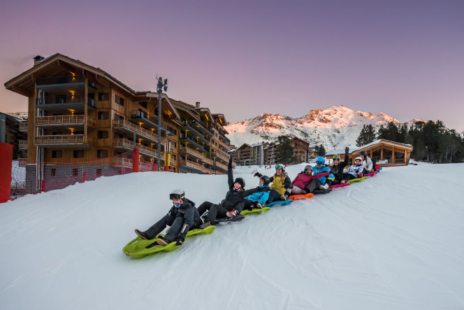 activité après ski snakegliss avec Evolution 2 aux Arcs pour une activité luge en famille