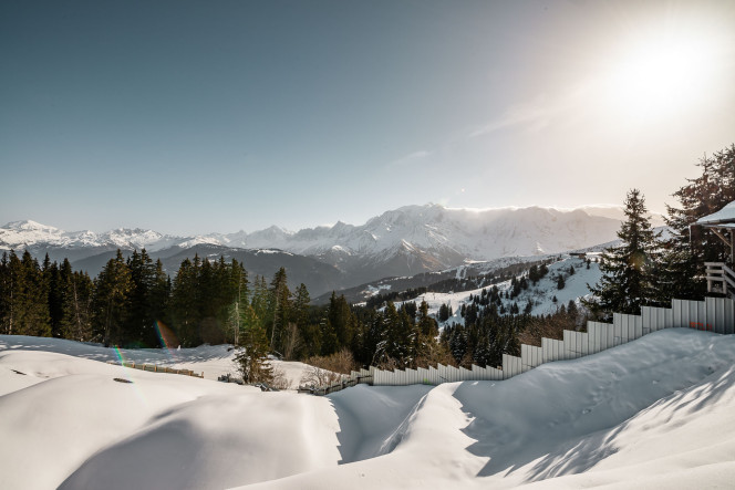 Photo of Megève resort in spring with Evolution 2