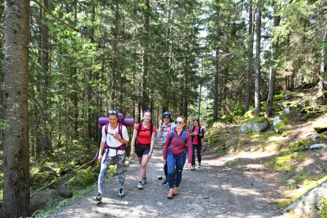Yoga hike participants walking in Chamonix