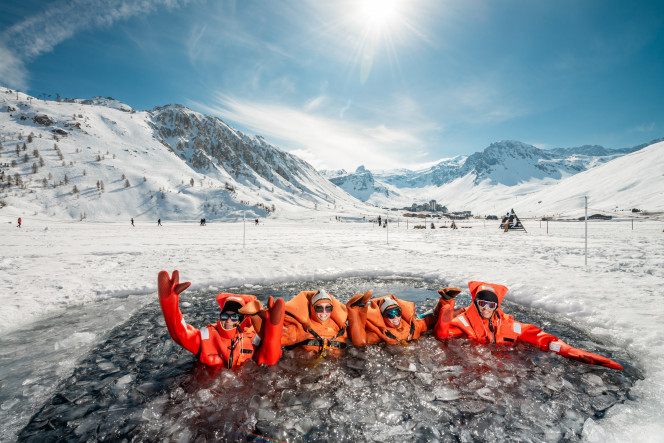 Ice floating activity in Tignes with Evolution 2
