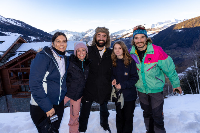 photo-de-groupe-victoire-oxygène-équipe-AKTID