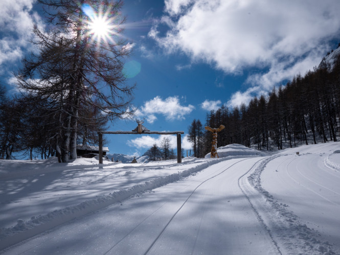 Entrée du camp trappeur de Tignes avec Evolution 2
