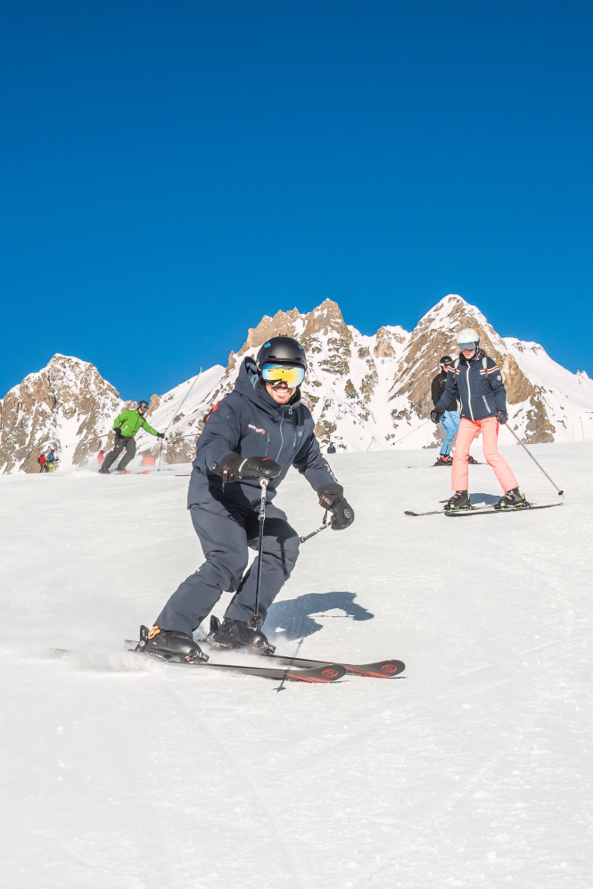 Cours de ski adultes avec moniteur de ski Evolution 2 à TIgnes