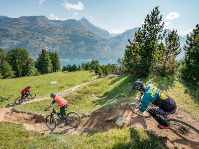 Preparing for your first summer mountain trip: tips and ideas for a successful adventure