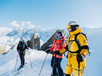 Getting started in off-piste skiing, freeriding or ski touring: what are the differences and where can you ski safely in Tignes?