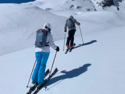 Première fois en ski de randonnée : tout ce qu’il faut savoir avant de se lancer