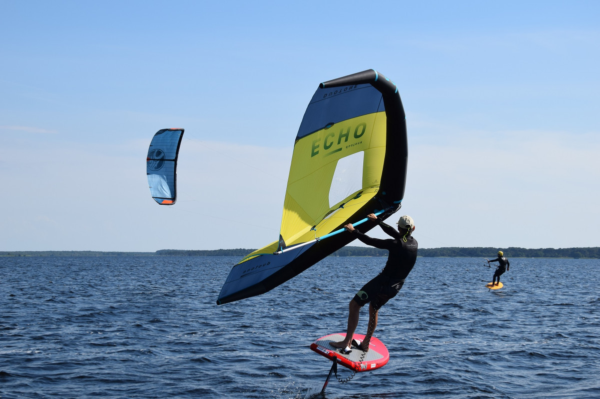 Kitesurfing or Wingfoil - which one to choose?