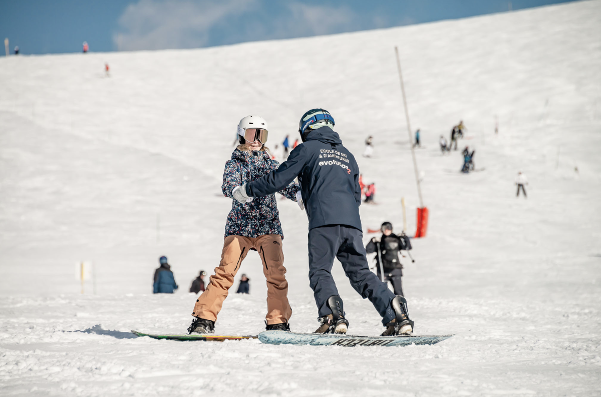 Discover our snowboarding lessons: from beginner to freeride !