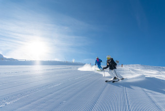 Adults ski group lessons level 2