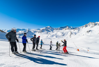 Cours collectif ski adulte perfect parallel bleu avec Evolution 2 Val d’Isère.