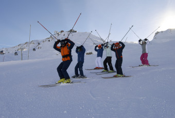 Super Yeti's group class with Evolution 2 Val d’Isère.