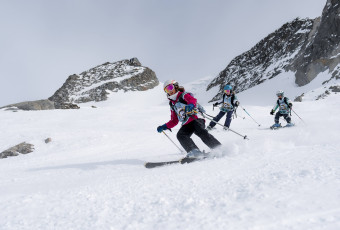 Junior Academy 2 group lesson with Evolution 2 Val d’Isère.