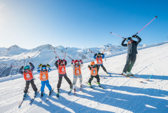 YETI ACADEMY - Children's Ski Group lessons 6-13 years old