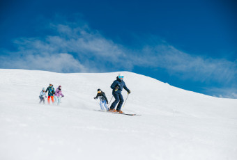 Adult Ski group lessons