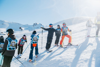 Children Ski group lessons