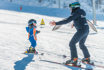 YETI CLUB - Children ski Group lessons Beginners 3-13 years old