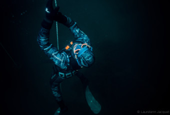 Apnée sous glace avec Evolution 2 Tignes