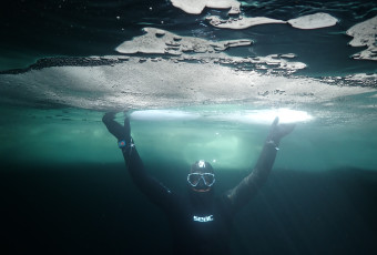 Apnée sous glace avec Evolution 2 Tignes