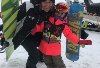 Snowboard group lessons | Kids & teens