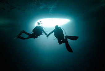 alt="Baptême de plongée avec Evolution 2 Tignes"