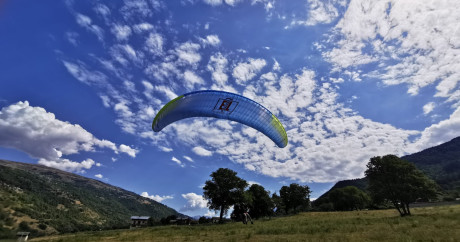 Paragliding