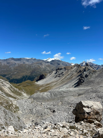 Trek in the Vanoise – A 3-day multi-day hike around Mont Pourri